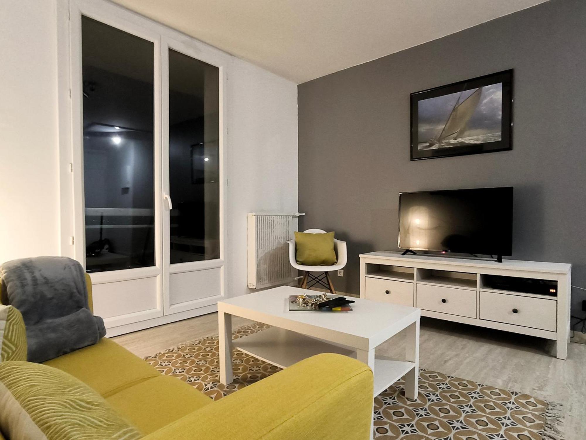 Joli T2 Lumineux Avec Balcon Et Wifi - Proche Cv Apartment Aix-en-Provence Bagian luar foto